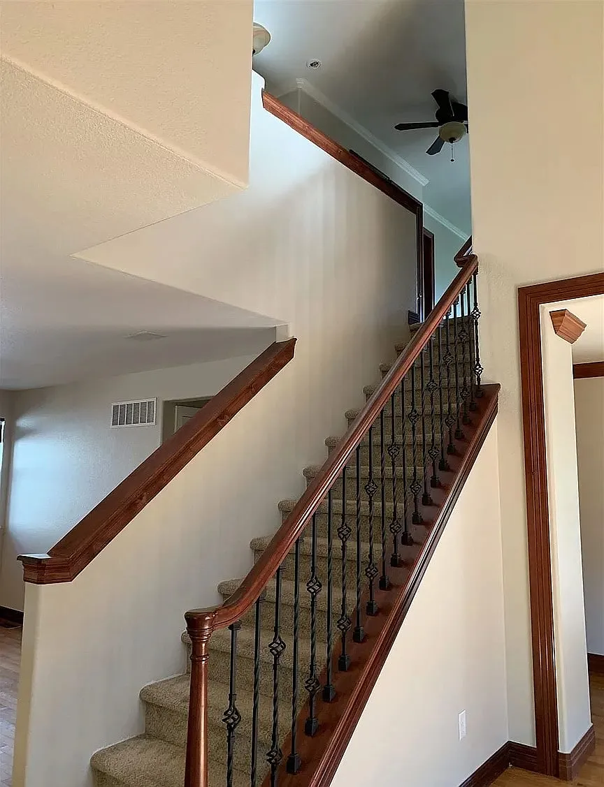 2226 Ashwood Place — Photo 4