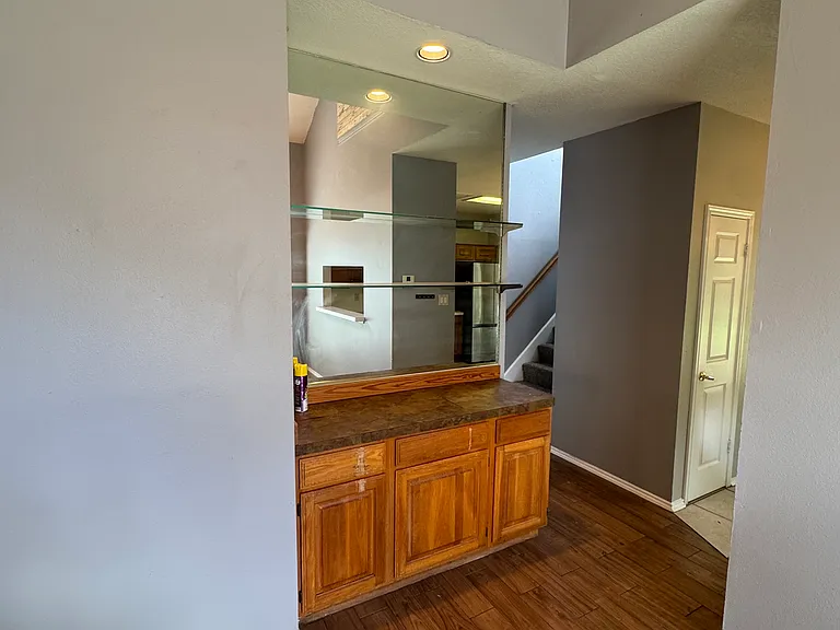 2214 Encino Clf — Photo 5