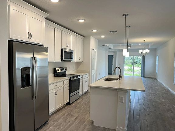 5th image of 1460 Sunset Preserve Way