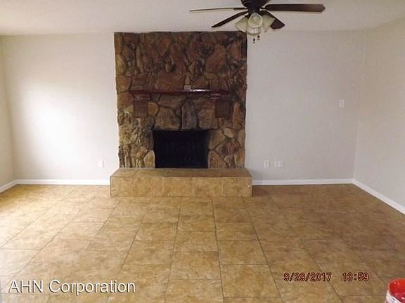 2nd image of 2917 Beechwood St
