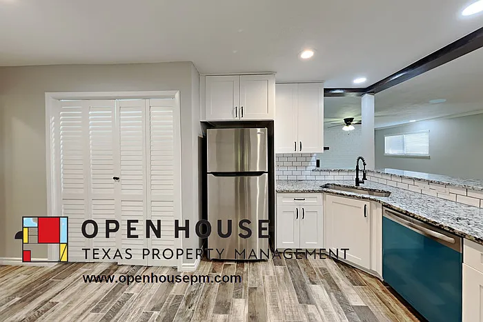 22435 Lost Creek Rd — Photo 5