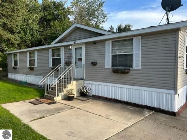 16400 Upton Rd Lot 199, East Lansing, MI 48823