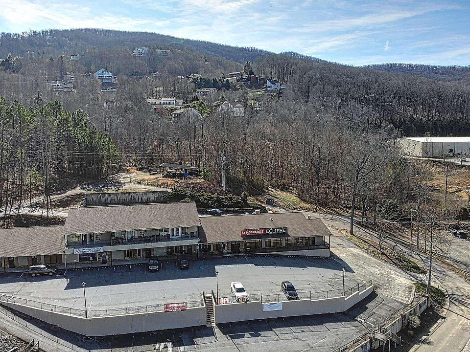 1st image of 3295 Dogwood Ln #D & G