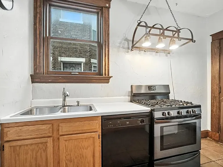348 Volkert Ave — Photo 14
