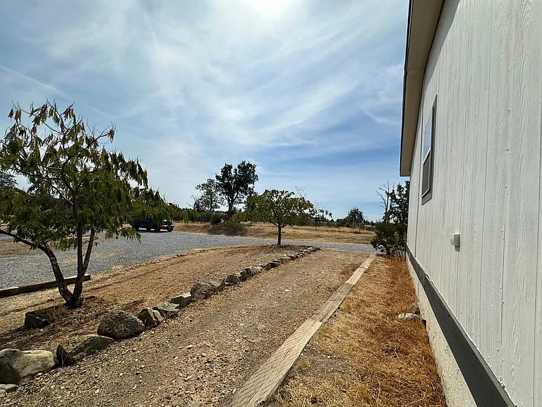 14124 Marsha Way — Photo 32