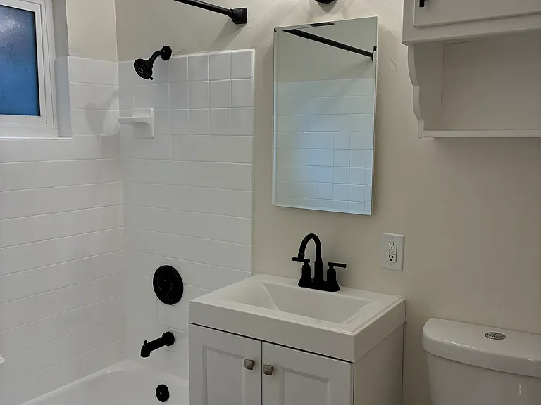 259 N Euclid Ave #1A — Photo 10