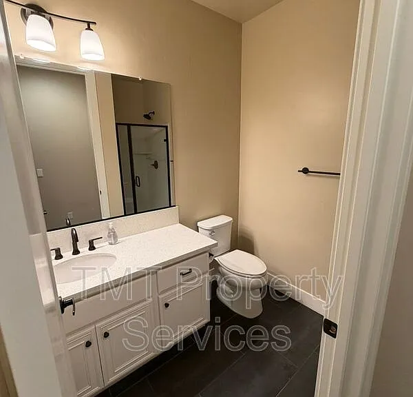 2839 Sevilla Ln — Photo 11