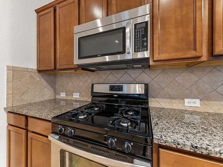 411 Tascate St — Photo 12