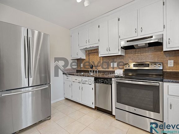 4th image of 2630 Beaver Falls Rd