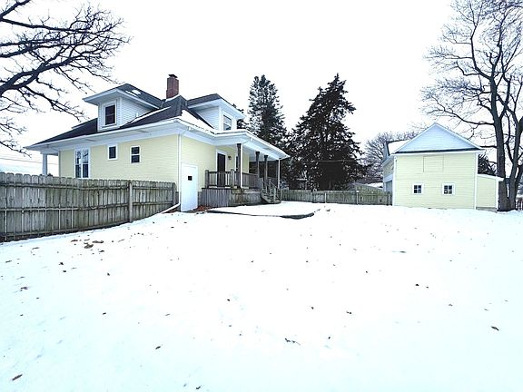 5th image of 440 E Railroad Ave