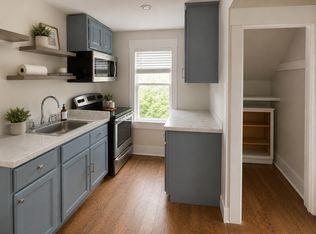 1 Kensington Rd #B, Hampton Falls, NH 03844
