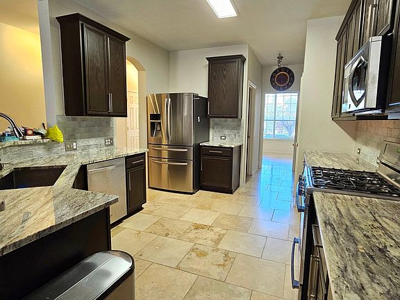 3rd image of 3404 Timberland Dr