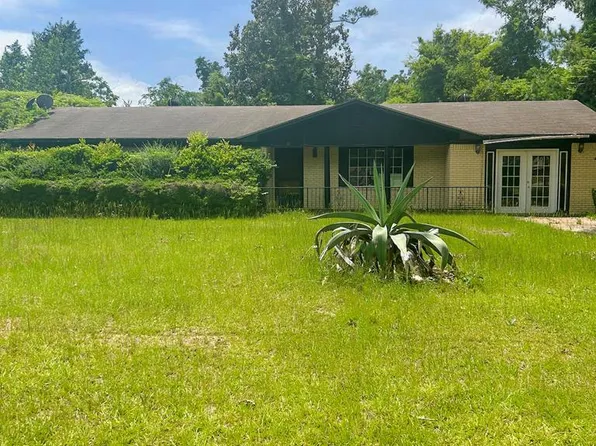 11 Church St, Georgetown, GA 39854