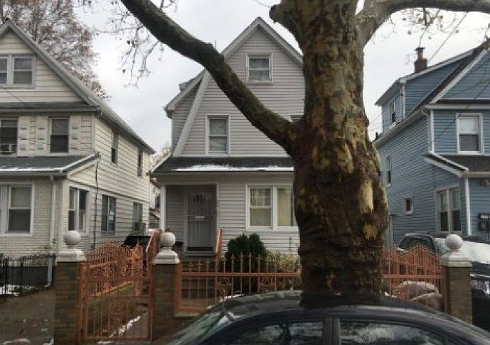1st image of 10927 204th St