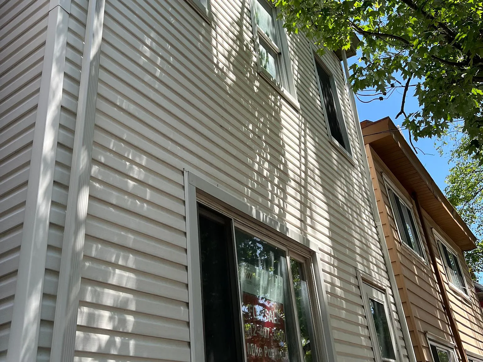 4 bed, 3000 sqft, $2,000 — Photo 2