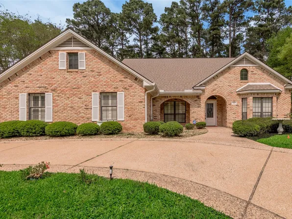 309 Broadmoor Dr, Huntsville, TX 77340