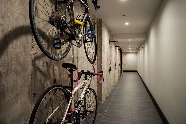 Rented by Manhattan Management LLC | media 14