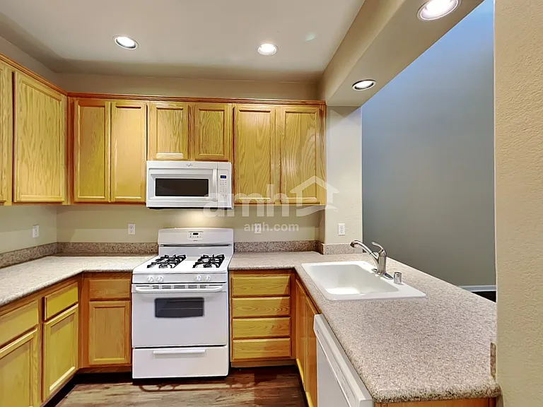 10467 Tuscany Rose Ct — Photo 3