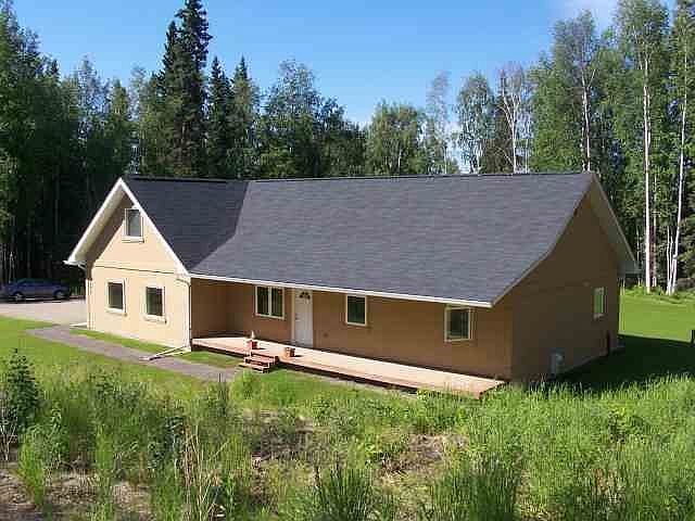 1st image of 305 Brighton Dr