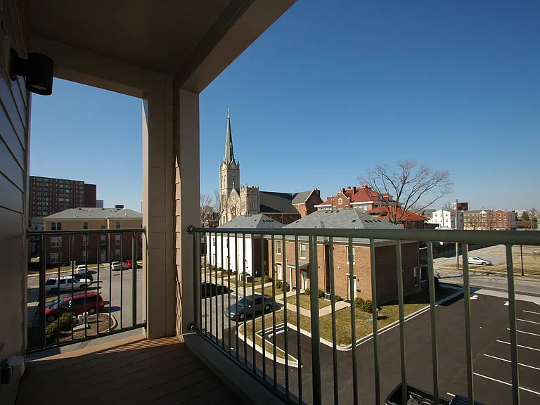 410 S Hancock St — Photo 16