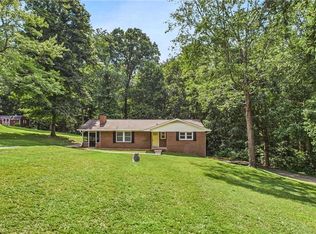 1145 Brookhaven Rd, Walnut Cove, NC 27052