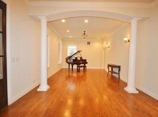 484 Bear Rd, Branson, MO 65616