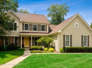 228 N Crescent Ave, Palatine, IL 60067