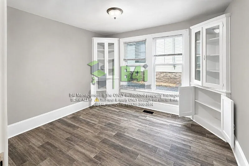 3 bed, 1.0 bath, 1398 sqft, $1,349 — Photo 3