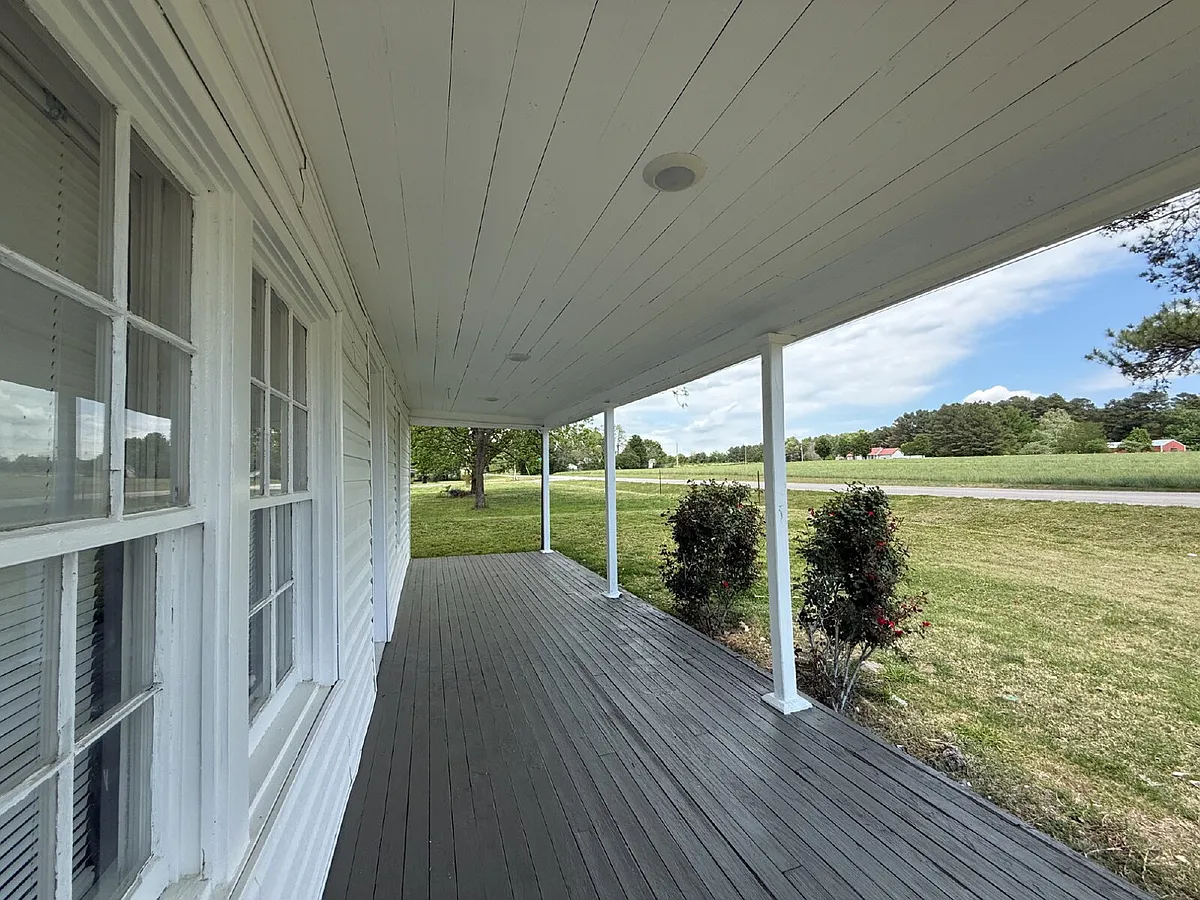 Building Photo - 23391 Mooresville Rd