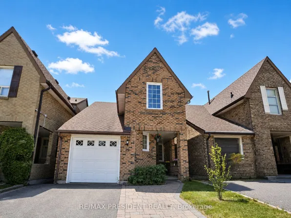29 Norbrook Cres, Toronto, ON M9V 4P7