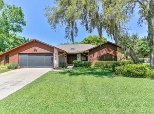 8201 Shorecrest Ct, Spring Hill, FL 34606