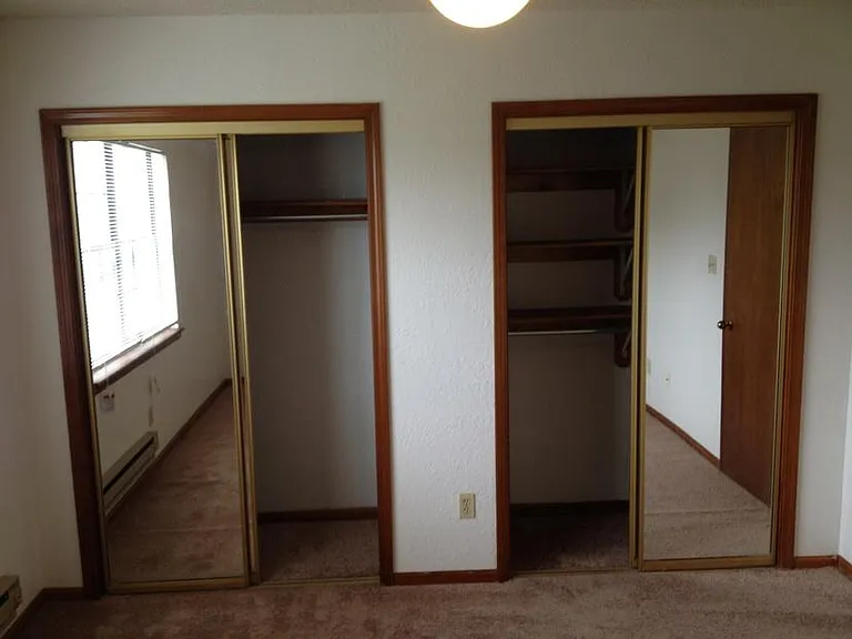 935 SW Hampton Ct #7 — Photo 10