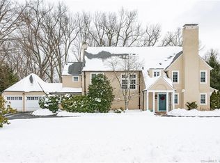 40 Ledyard Rd, West Hartford, CT 06117