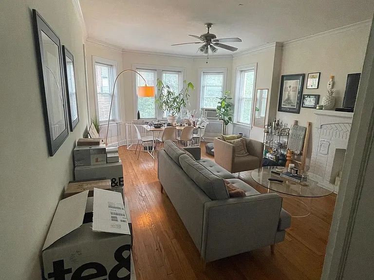 1934 N Fairfield Ave #2F — Photo 15