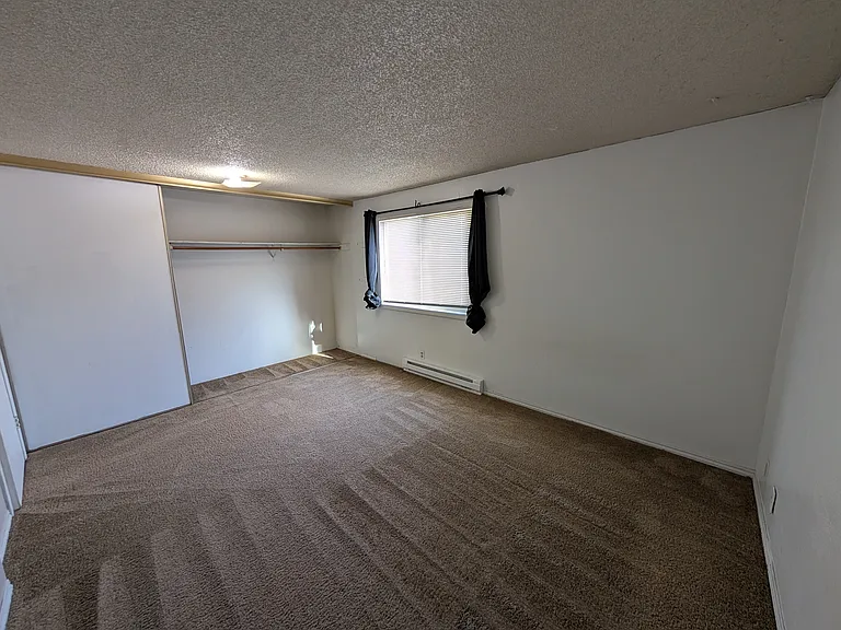 4452 Liberty Rd S — Photo 12