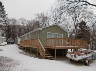 38396 N 11th St, Spring Grove, IL 60081