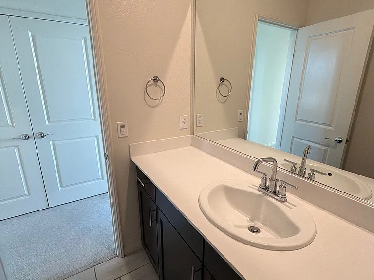 1185 Harvest Dr #2 — Photo 7