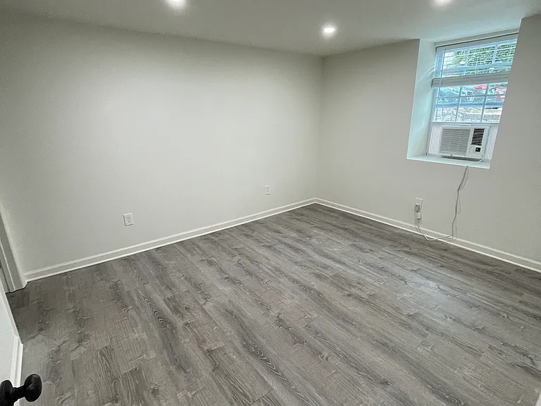 1907 Capers Ave #11 — Photo 8