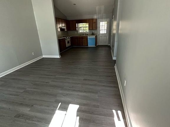 2nd image of 109 Teal Ct