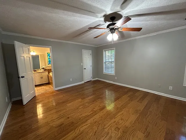340 Woodridge Pl — Photo 10