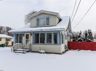 736 Bowhall Rd, Painesville, OH 44077