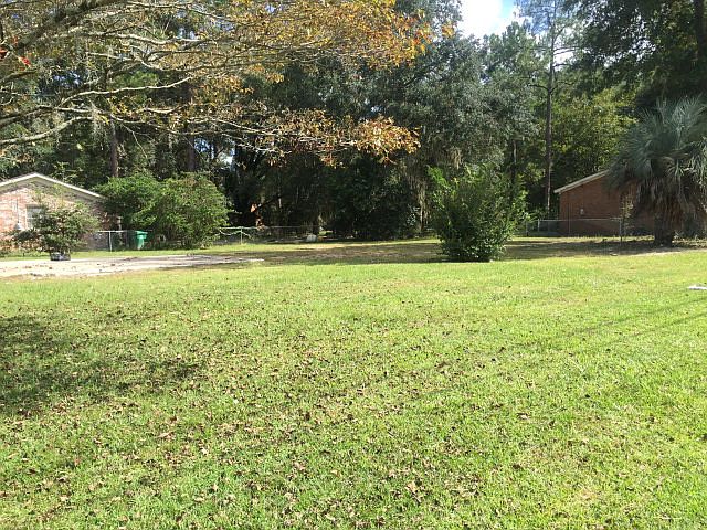 1st image of 2417 Deborah Dr