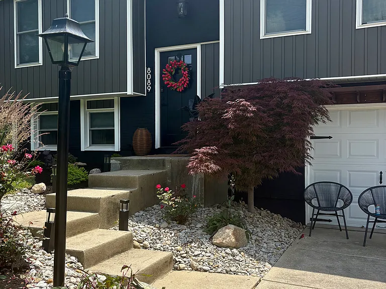 Barret Rd — Photo 1