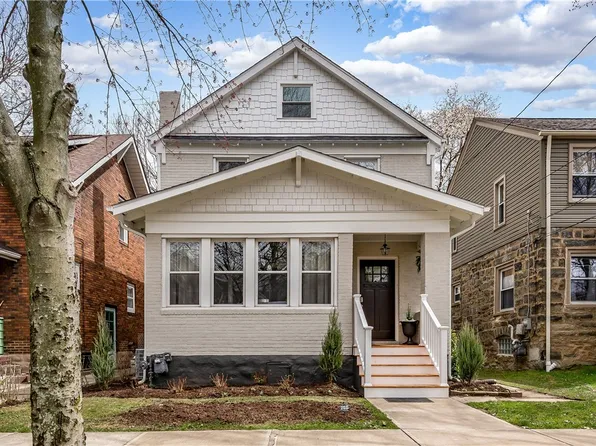 422 3rd St, Oakmont, PA 15139