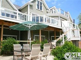 6 Oak Dr, Provincetown, MA 02657