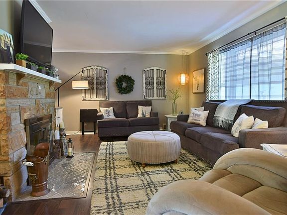 5th image of 8203 Kenyon Dr SE