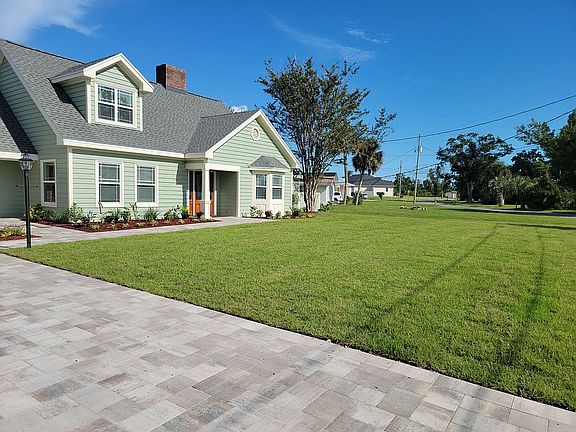 Beautiful Culdesac Neighborhood