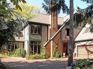 1197 Prescott Dr, East Lansing, MI