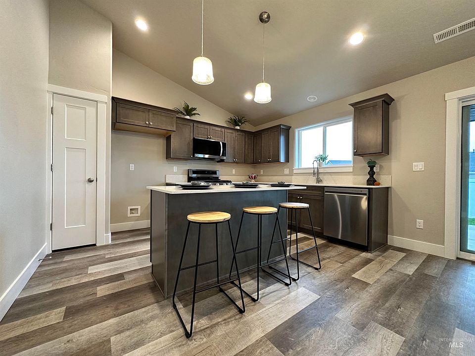 1441 NW 24th St, Fruitland, ID 83619 Zillow