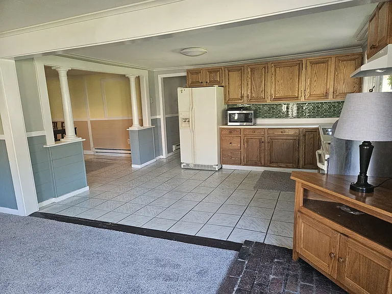 167 W Main St #1 — Photo 7